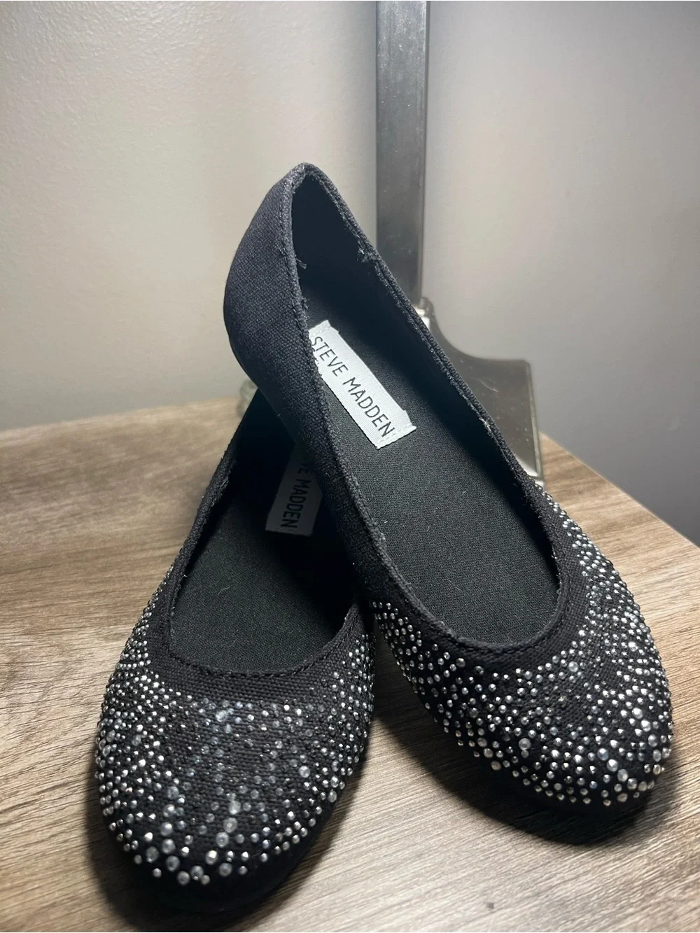 Steve Madden Black Rhinestone Ballet Flat —(stock 02)